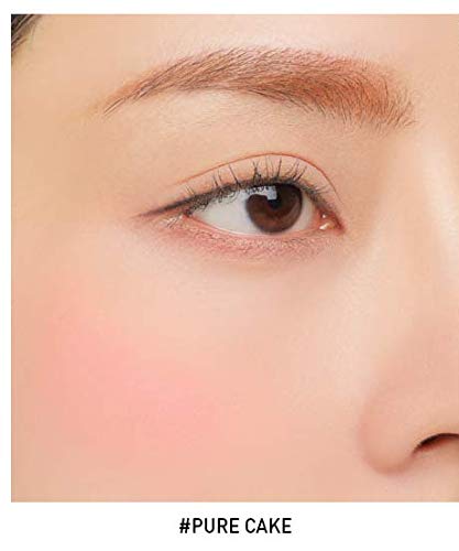 Application brush demonstrating smooth blending with 3CE blush
