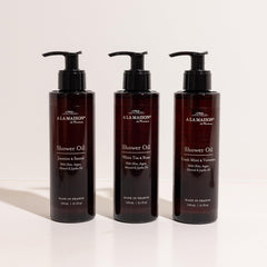 Daily-use shower oil delivers a supple feel after washing.