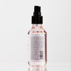 ABEJA REYNA on-the-go mist keeps skin refreshed during day