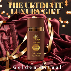 A CENTER Sarah Chocolate spray action, quick scent boost for on-the-go moments.