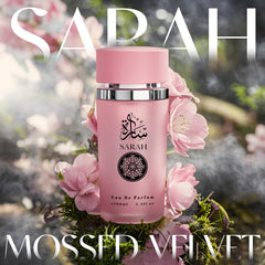 A CENTER satin-lined packaging signals premium gift presentation and care.