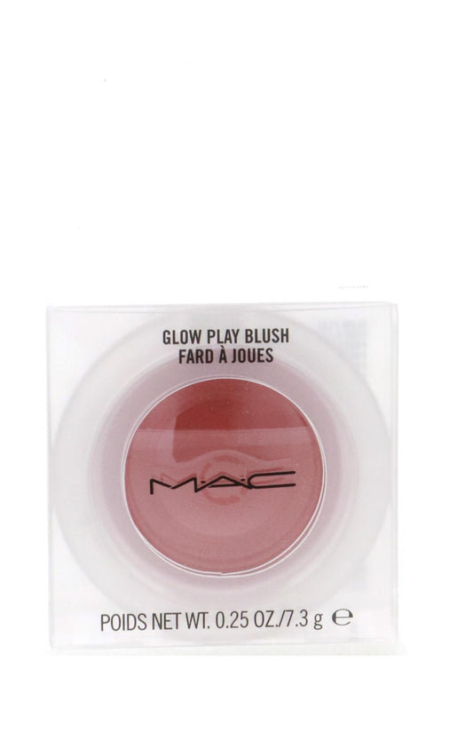 ACM MAC Glow Play Blush Grand compact close-up, showcasing cushiony texture and easy color payoff.