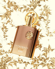 Afnan Supremacy in Oud spray application, smooth mist for easy layering.