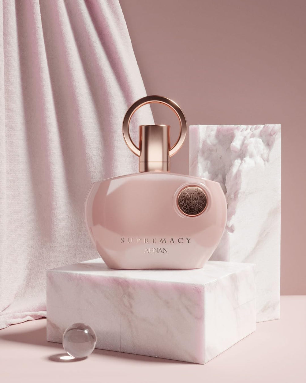 Afnan Supremacy Pink packaging and bottle display, ideal for gifting