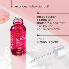 Texture close up of Andalou Naturals 1000 Roses Squalane Oil