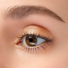 ANNA SUI Shiny Eye Color 701 eyelid application demonstrates long-lasting shimmer.