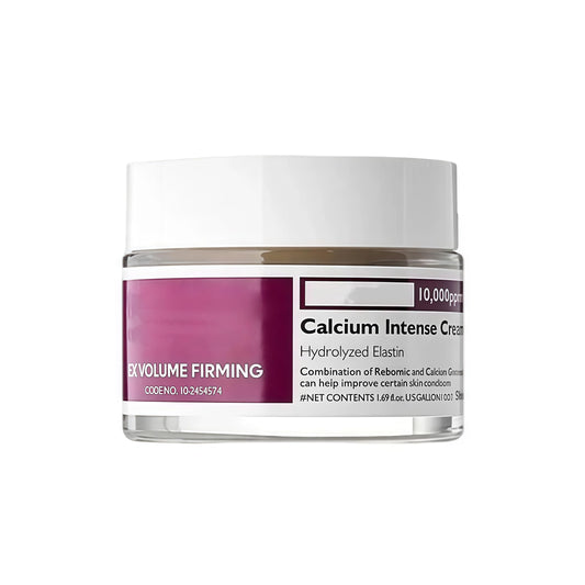 Aocesk calcium-infused cream texture shows smooth skin and deep hydration.