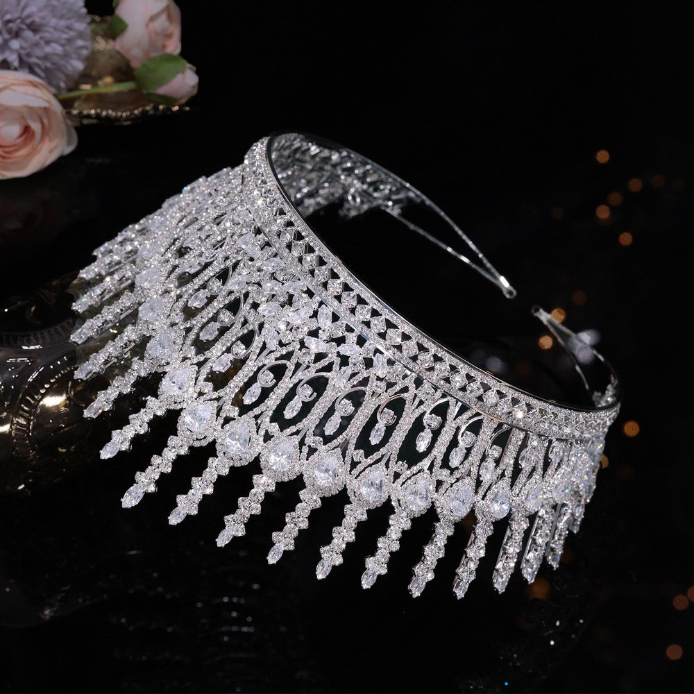 Aoligrace gift-boxed tiara ideal as a thoughtful bridal gift