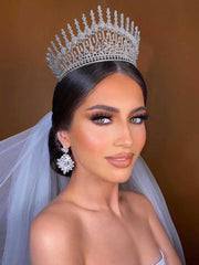 Aoligrace silver-plated crown with micro-pave setting for secure wear