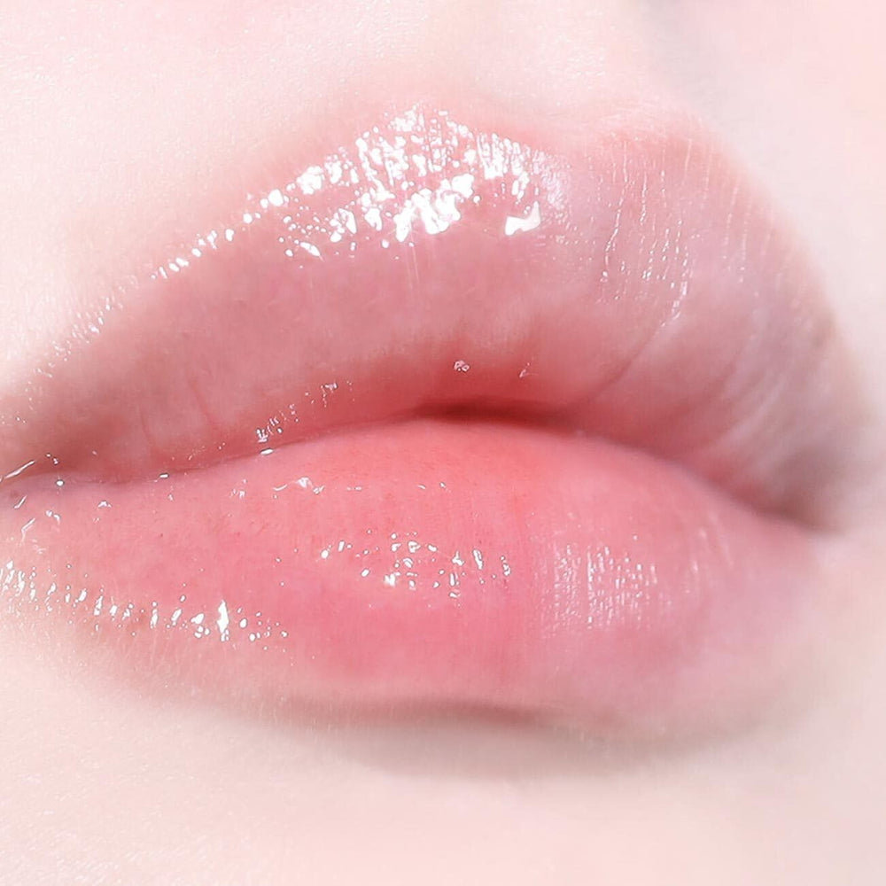 AOU GLOWY TINT BALM natural ingredients highlight with fruit extracts