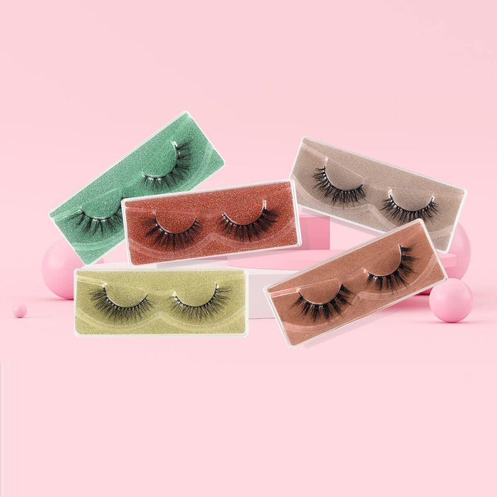 APCYUST flexible lash band for easy application and all-day comfort.