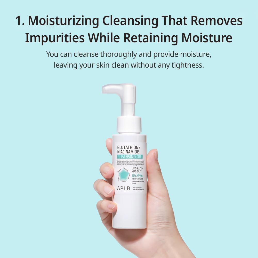 Nourishing oil blend on skin after cleansing look