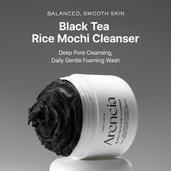 ARENCIA Cleanser foam texture swatch highlights light, creamy lather for daily cleansing.
