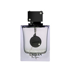 Armaf Club De Nuit Urban Man spray action, easy application for confident moments.