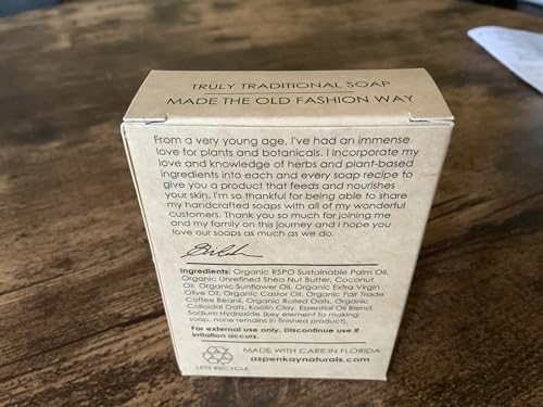 Coffee beans and oats highlight the natural exfoliating formula.