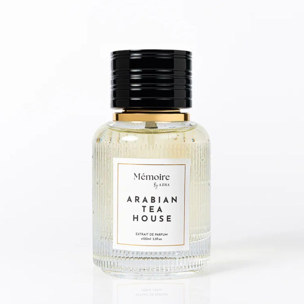 Azha Arabian Tea House swirl in glass, reveals warm vanilla and woody base.