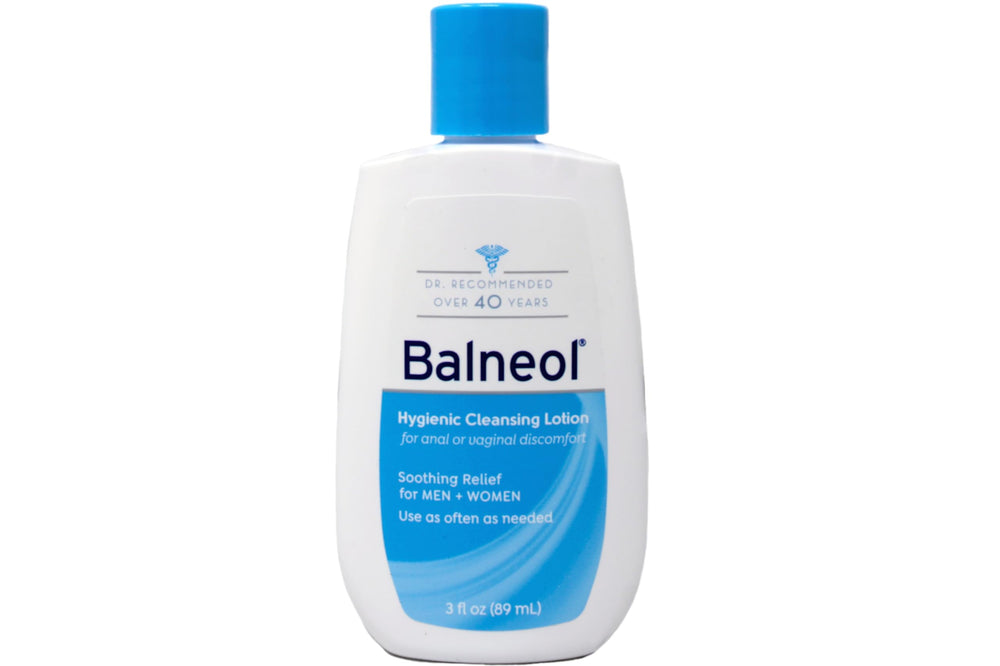 Balneol Hygienic Cleansing Lotion flat lay with bottle and packaging