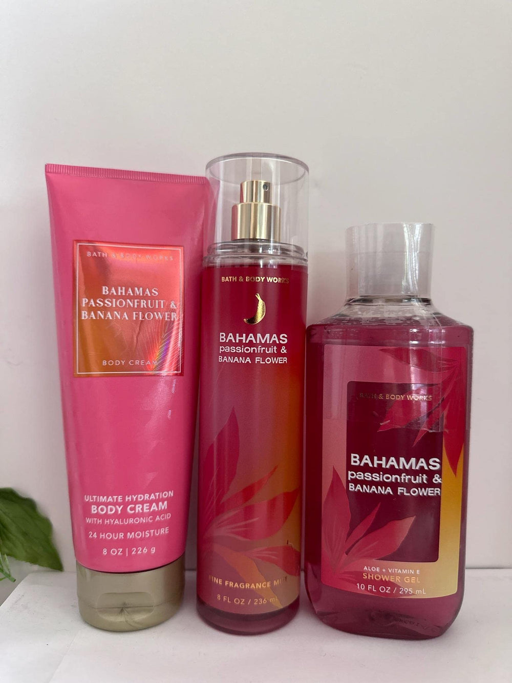 Bath & Body Works Bahamas Passionfruit & Banana Flower 3-Piece Set for tropical daily pampering.