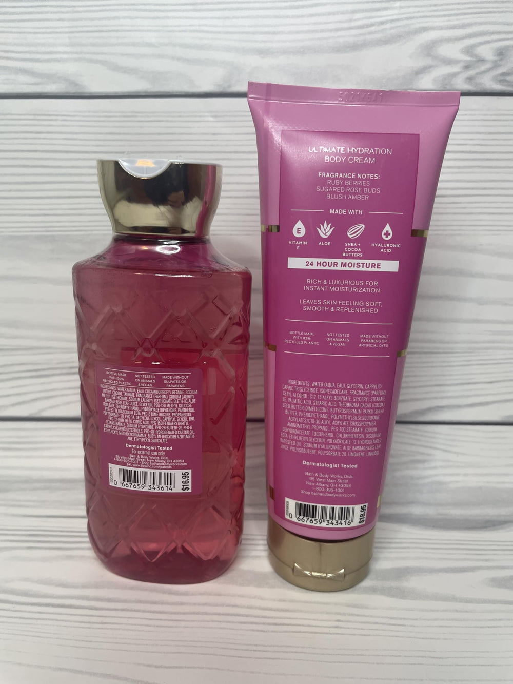 Bath & Body Works Covered In Roses body wash bottle with ruby berries and rosebud aroma.