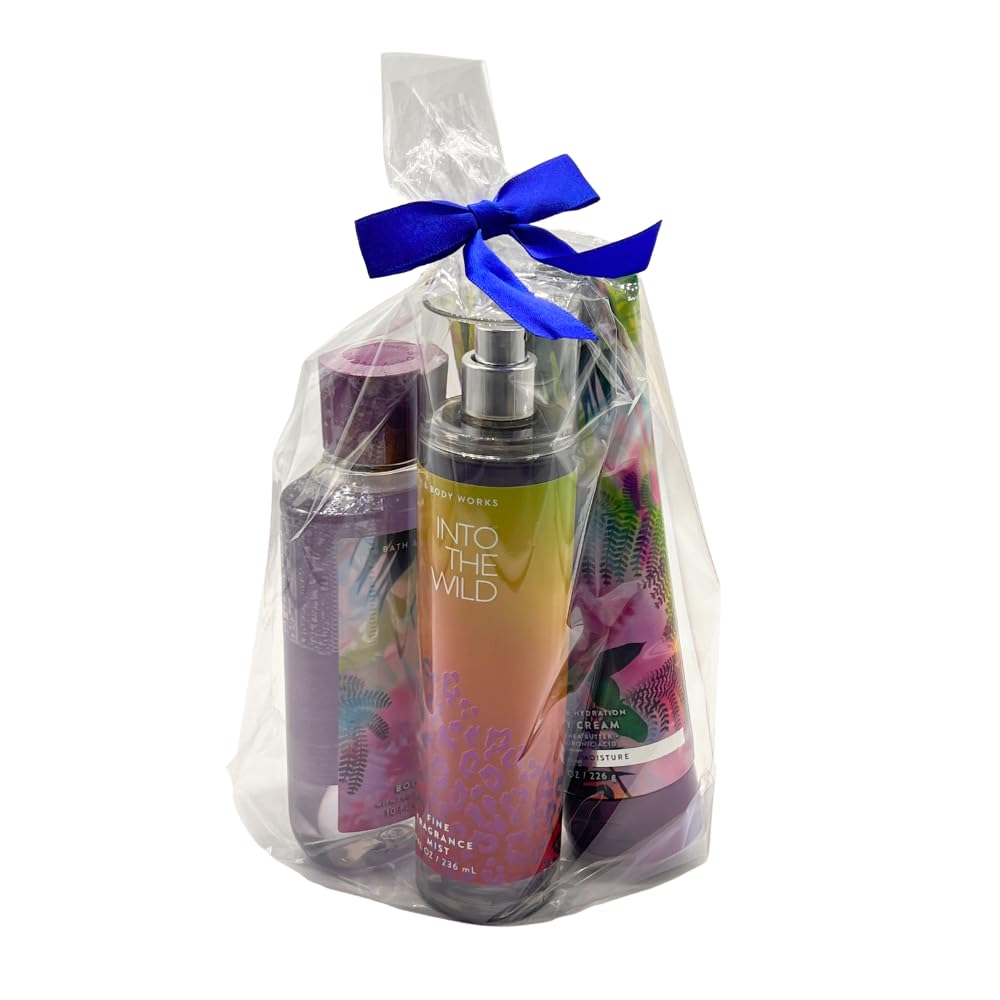 Into the Wild Body Wash cleanses gently with a light, refreshing lather.