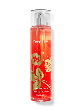 Bath & Body Works Pearberry bundle display shows a ready-to-gift set for celebrations.