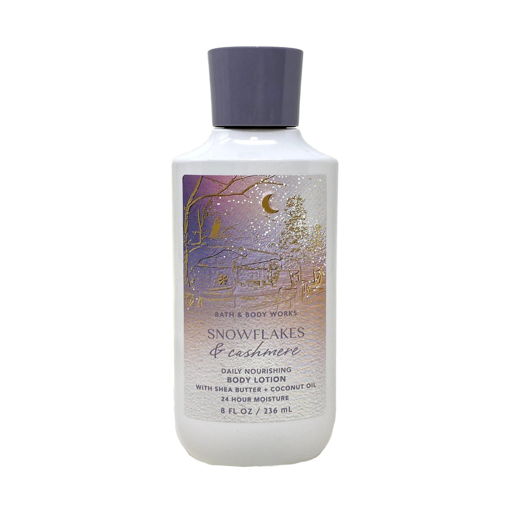 Bath & Body Works Snowflakes & Cashmere gift set packaging adds elegant gifting appeal.