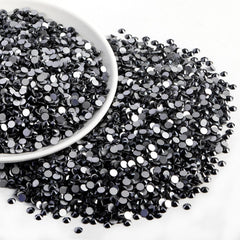 Beadsland rhinestones suitable for crafts and DIY home decor projects.