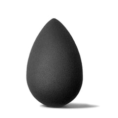 Beautyblender Pro sponge expanding when wet for airbrushed coverage
