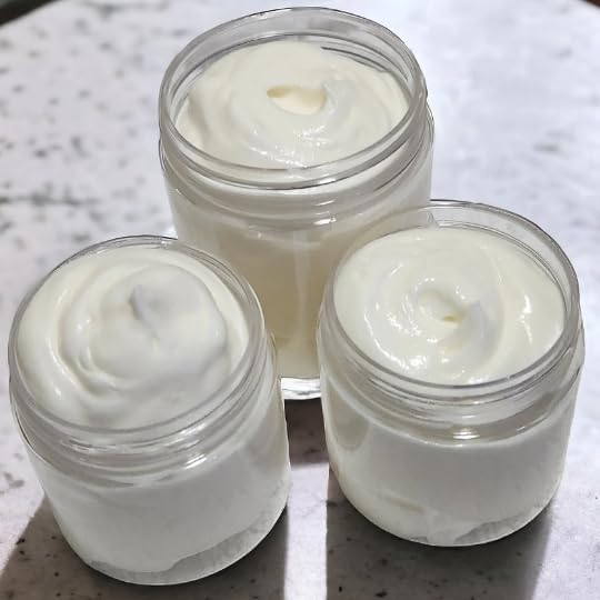 Beef Tallow & Magnesium Body Butter packaging bottle demonstrates spill-free dispensing