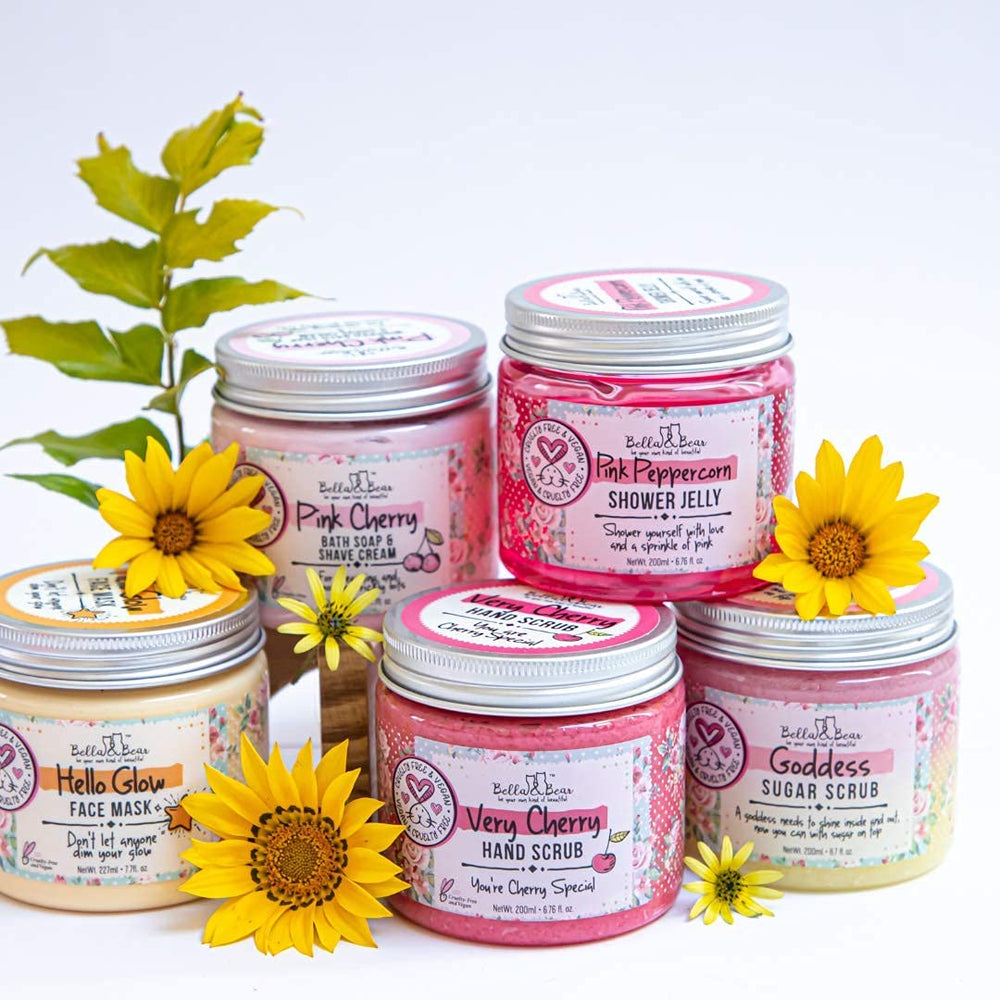 Bella & Bear Hello Glow eco packaging close-up, recycled jars minimize waste