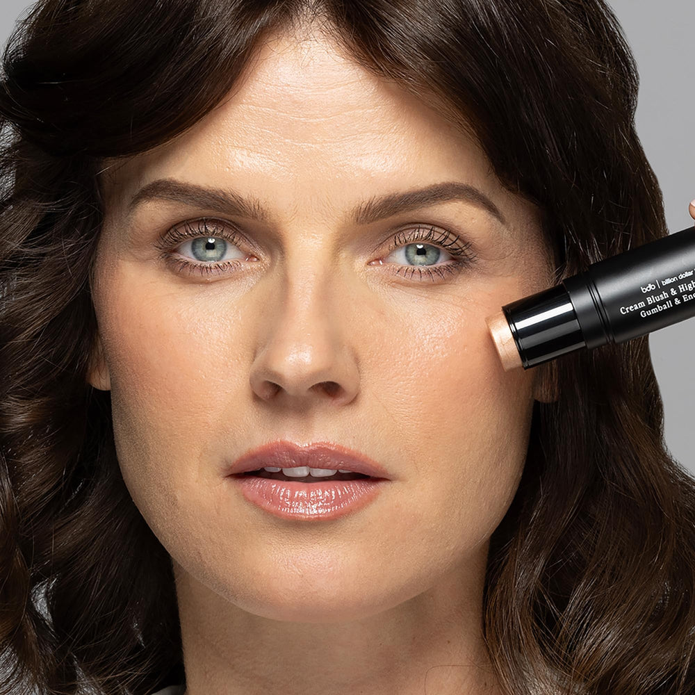 BDB dual-stick on lips and cheeks enables quick, versatile touch-ups.