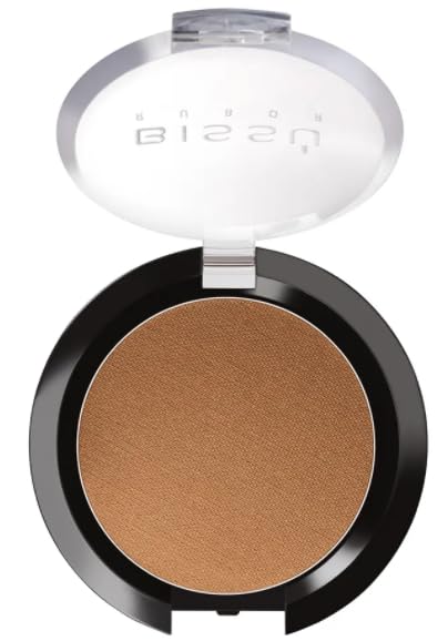 Bissú Blush in 11 Bronze adds natural warmth and a subtle flush to cheeks.