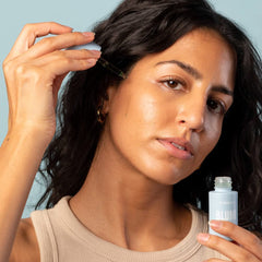 Blume Meltdown rosehip oil close-up emphasizing moisture retention.