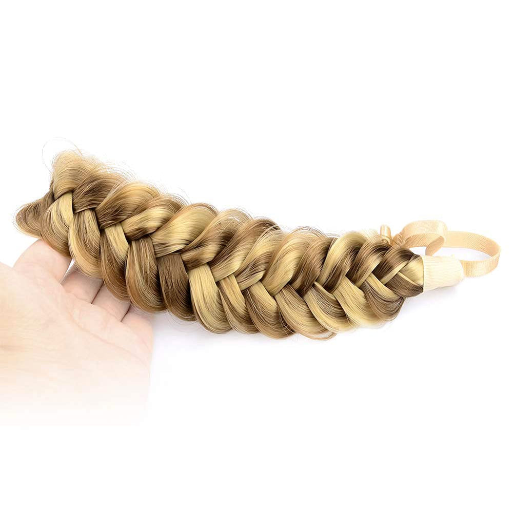 BOBIYA Classic Chunky Braid Headband on model highlights bold texture and secure fit.