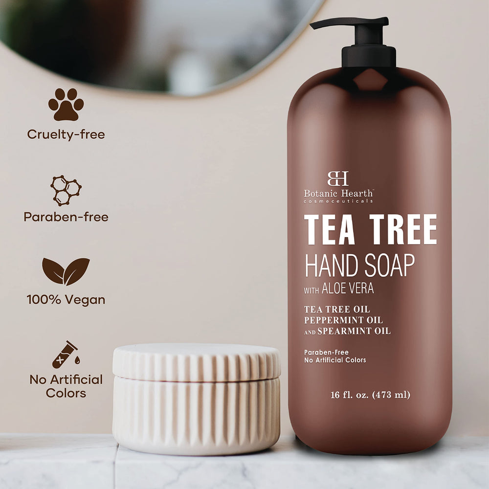 Botanic Hearth sulfate-free label signals gentle cleansing suitable for sensitive skin.