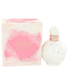Britney Spears Fantasy spray-mist demonstrates easy application for daily use.
