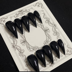 BRKYKGK Eagle Claw nails in glossy black pack for quick glam.