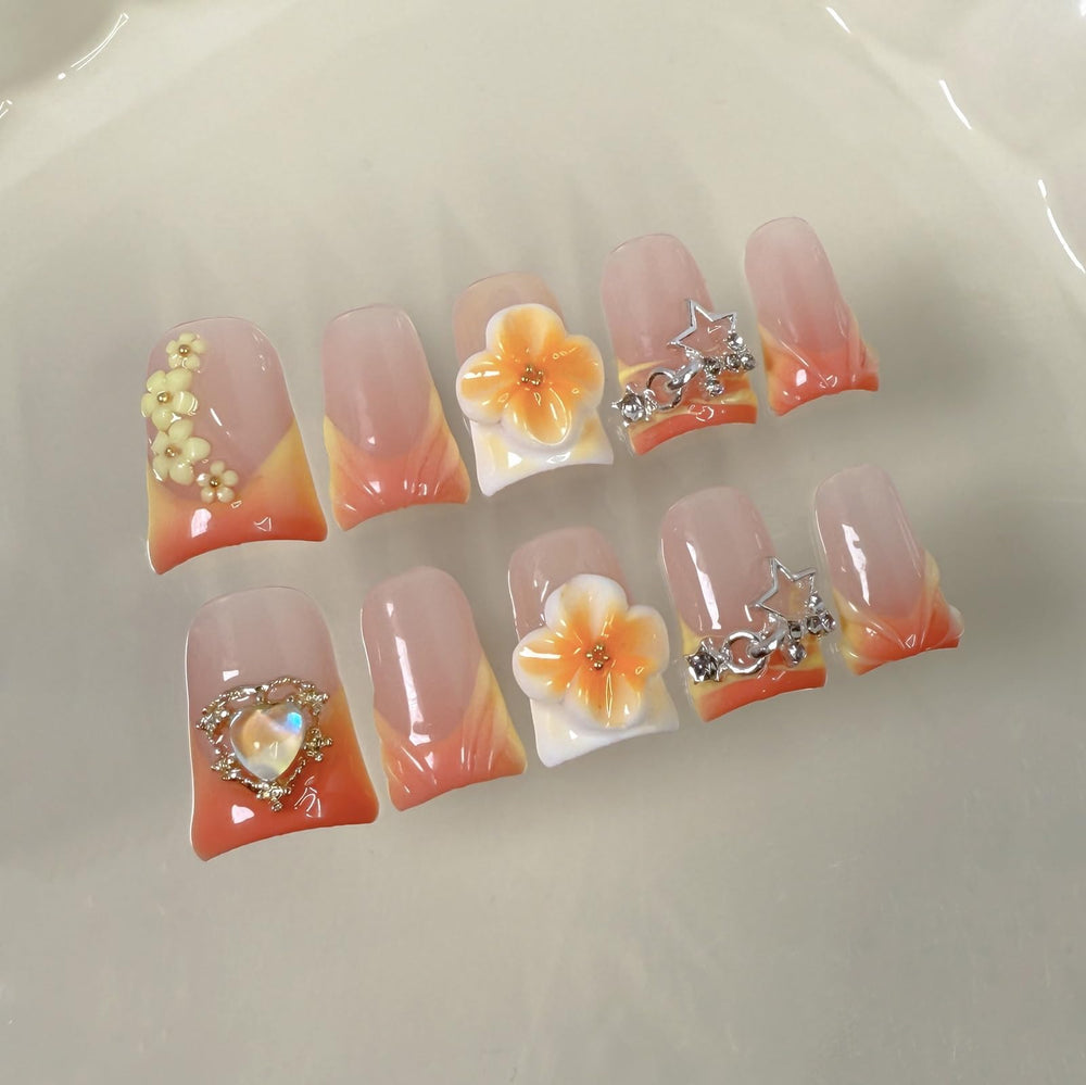 BRKYKGK short duck nails with 3D floral and French tip for quick glam