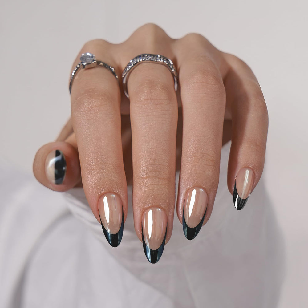 BTArtbox Short almond press-on nails kit for quick glam touch-ups.