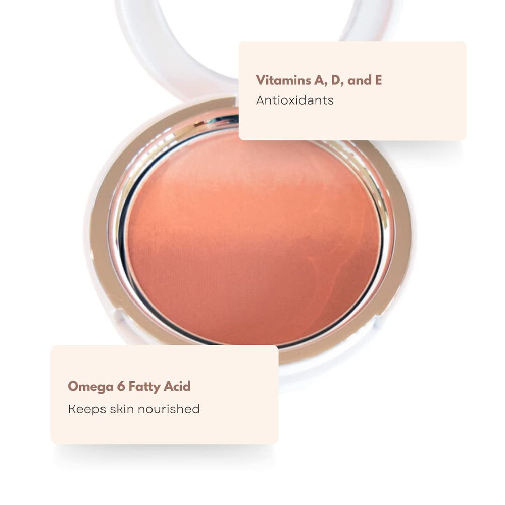BY MARIO SoftSculpt highlighter glow on cheekbone for radiance