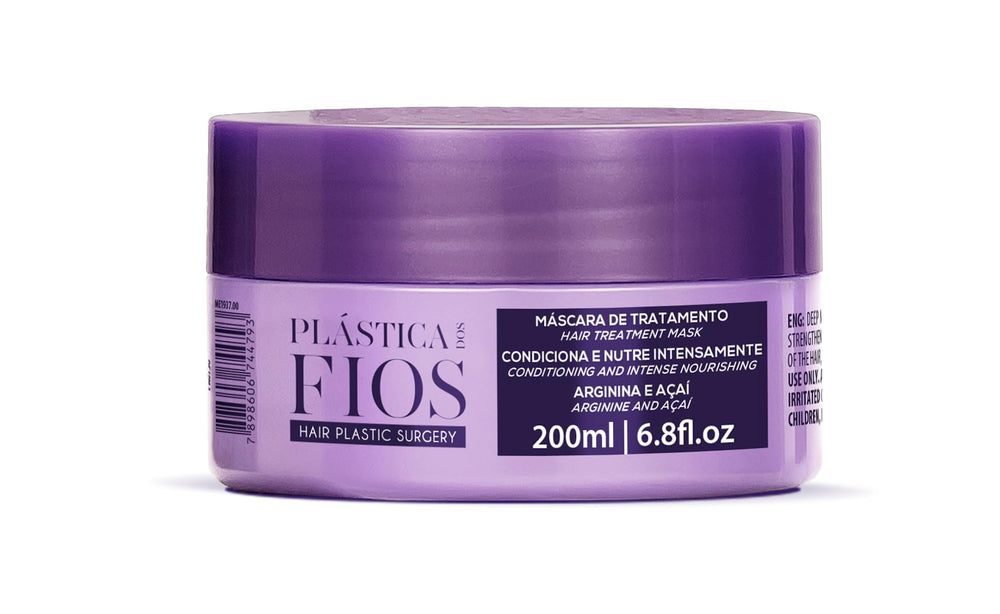 CADIVEU Plastica Dos Fios Hair Primer close-up showcasing protective finish before styling