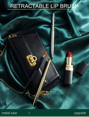 Camdeez Rownyeon silver finish lip brush offers a sleek, travel-ready cosmetic tool.