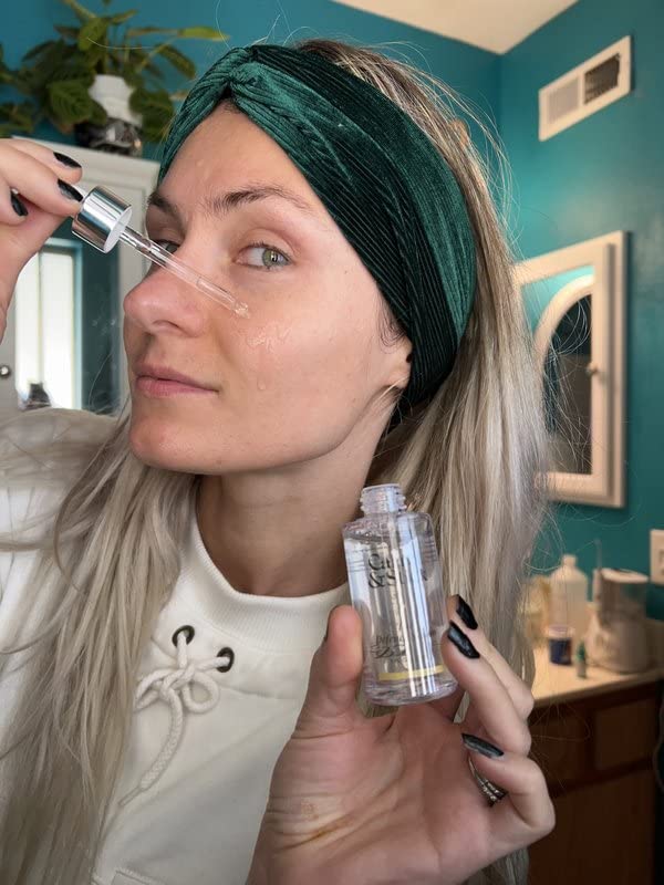 Carrot & Stick Defense Serum application supports a simple morning routine.