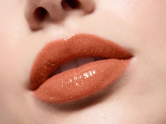 Catkin Moist Lipstick wear on lips shows long-lasting color