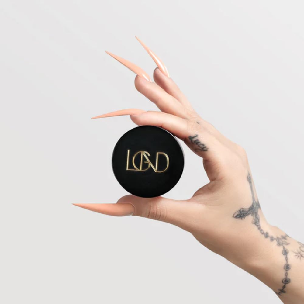 Chaun Legend superior adhesion for durable, chip-resistant nails