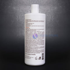 CHELLY Vanilla-infused keratin ingredients close-up highlighting nourishment