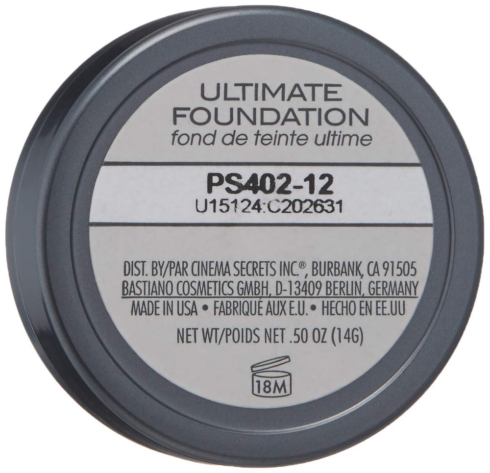 CINEMA SECRETS Ultimate Foundation 402-12 application image depicts blendable coverage on skin.