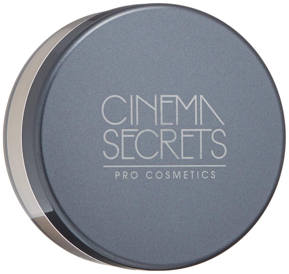 Cinema Secrets Ultralucent Setting Powder Beige delivers shine-free finish for a matte look.