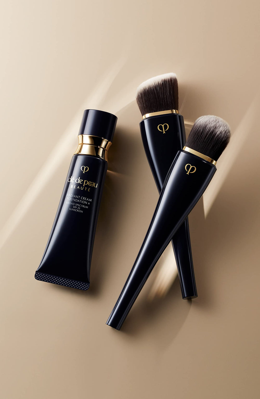 Packaging close-up emphasizes premium branding and sleek bottle design