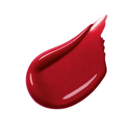 Clé de Peau Beauté The Precious Lipstick Shade 2 glide offers creamy wear and comfortable coverage.